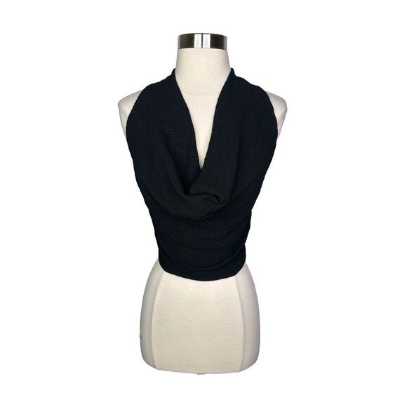 PrettyLittleThing Black Textured Halterneck Top - Size 4 - Picture 2 of 6